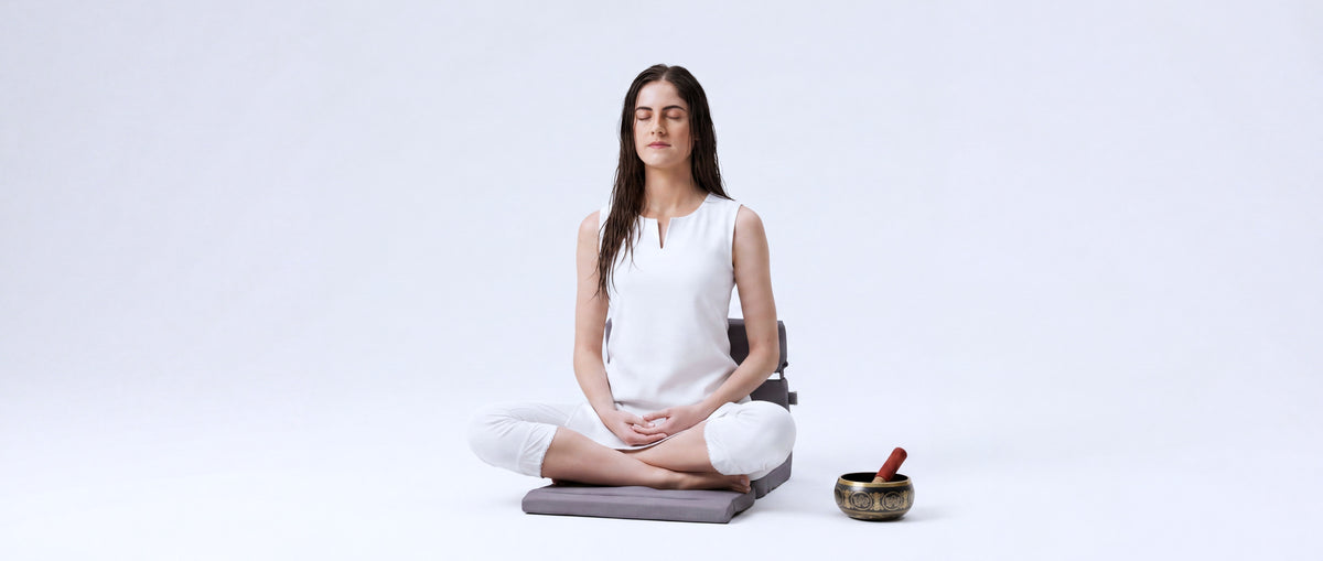 <b>QUIET FIESTA</b> <br>Portable Meditation Floor Chair